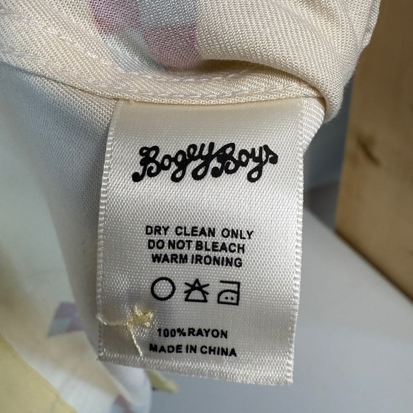 Bogey Boys Yellow Geo Print Button Front Short Sleeve Shirt Mens Size Medium NEW - Picture 4 of 6